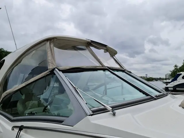 Yacht Interiors (158)