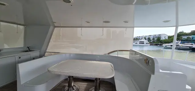 Yacht Interiors (54)