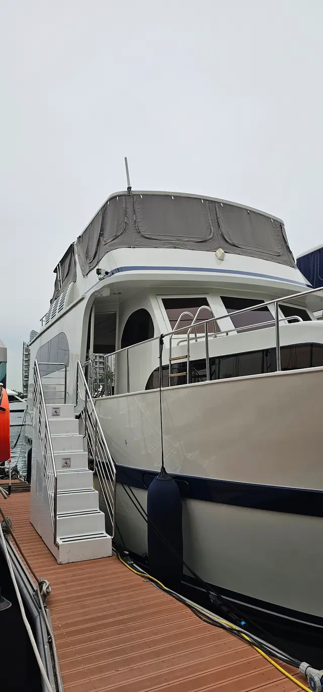 Yacht Interiors (300)