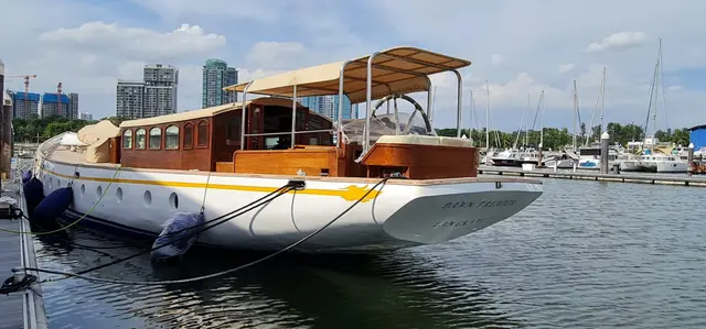 Yacht Interiors (343)