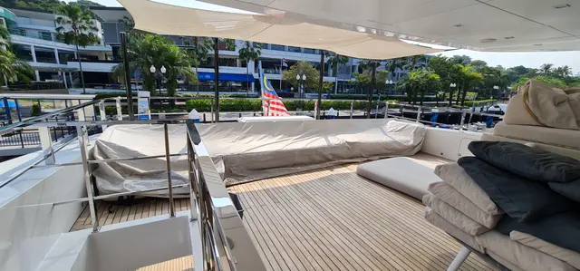 Yacht Interiors (107)