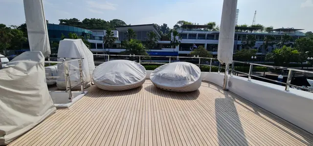 Yacht Interiors (108)