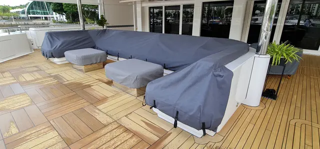 Yacht Interiors (113)