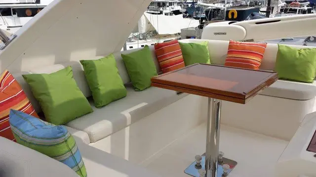 Yacht Interiors (306)