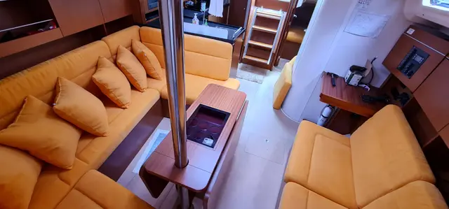 Yacht Interiors (187)