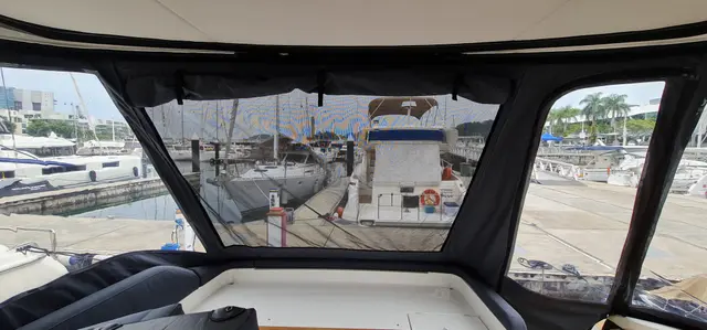 Yacht Interiors (119)