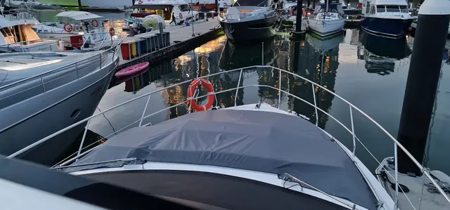 Yacht Interiors (126)