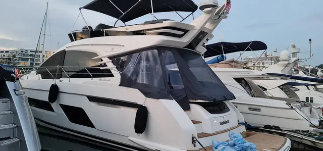 Yacht Interiors (125)