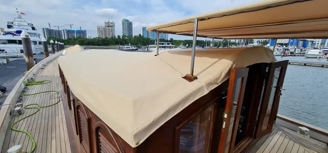 Yacht Interiors (83)