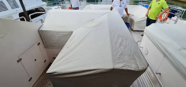 Yacht Interiors (68)