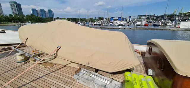 Yacht Interiors (77)
