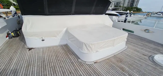 Yacht Interiors (50)