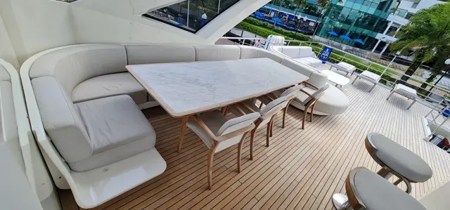 Yacht Interiors (43)