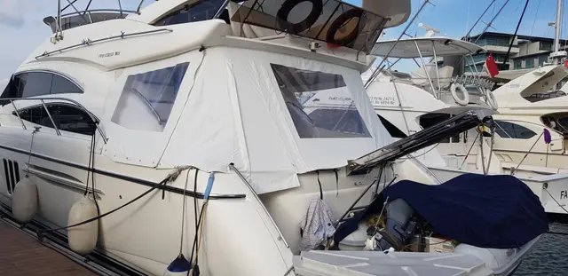 Yacht Interiors (85)