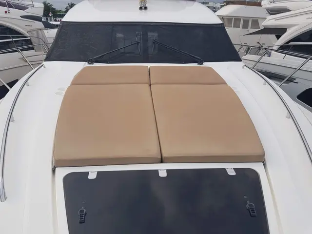 Yacht Interiors (128)