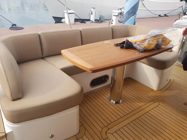 Yacht Interiors (127)