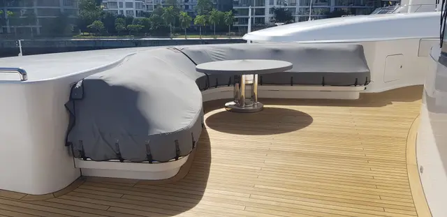 Yacht Interiors (152)