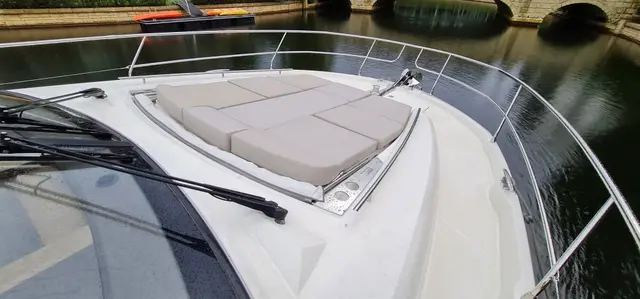 Yacht Interiors (172)