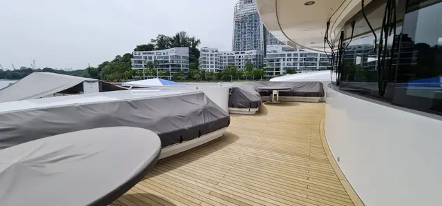 Yacht Interiors (165)