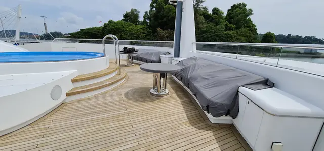 Yacht Interiors (162)