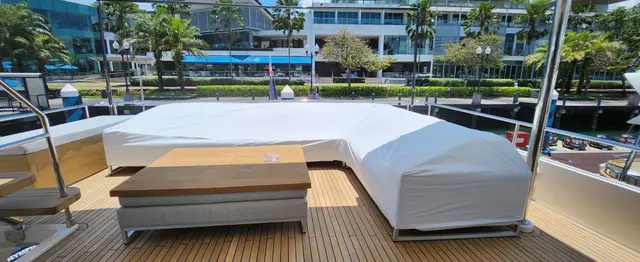 Yacht Interiors (196)