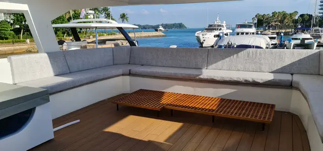 Yacht Interiors (219)