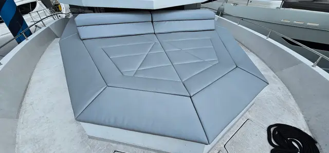 Yacht Interiors (267)
