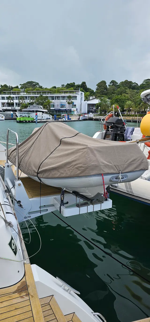 Yacht Interiors (304)